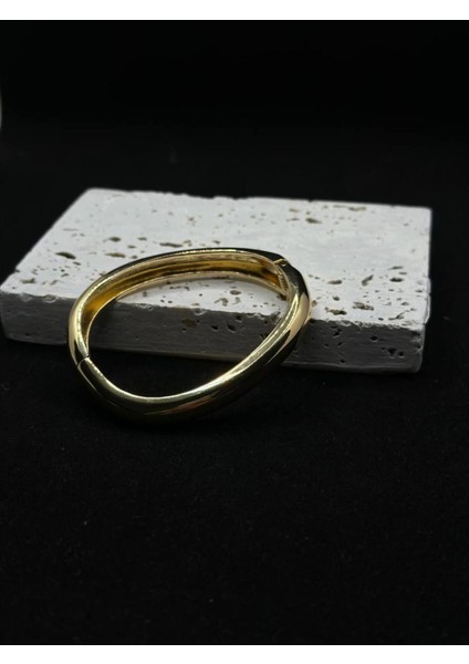 Asimetrik Gold Kelepçe Bileklik