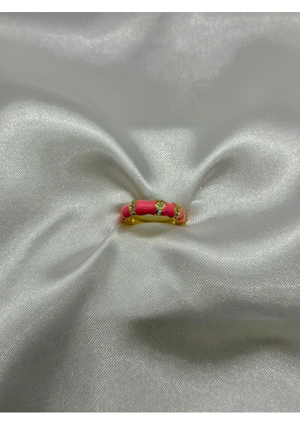 Çelik Pembe Mineli Gold Yüzük