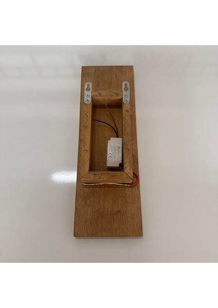 4 Yöne LED Işık Veren Dikey Ahşap Modern Duvar Apliği (Alindi053)