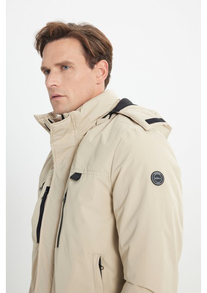 Standart Fit Normal Kesim Kapüşonlu Mont indirimleri