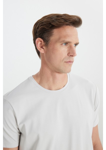 360 Derece Her Yöne Esneyen Slim Fit Bisiklet Yaka Tişört fırsatları