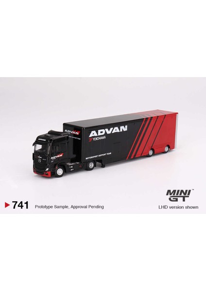 MİNİGT MERCEDES BENZ ACTROS W/RACING TRANSPORTER ADVAN