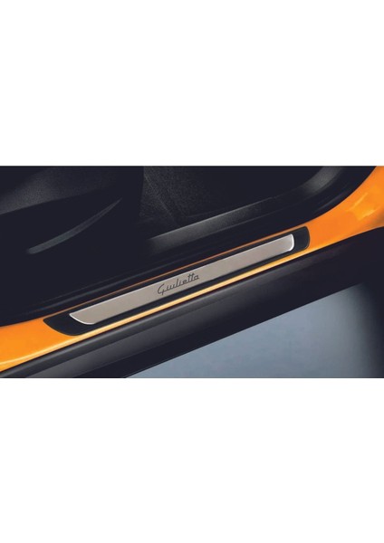 Alfa Romeo Guiletta 2012-2020 Modeller Old Krom Kapı Eşiği 4 Parça Yazılı