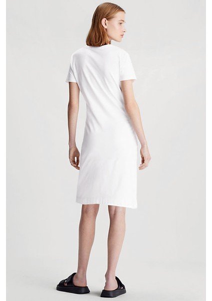 Örgü Saçlar Beyaz Kısa Kol Diz Üstü Orta Boy Penye Elbise modelleri