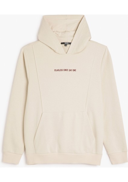 Uzun Kollu Pamuk Karışımlı Cepli Slogan Baskılı Kapşonlu Sweatshirt