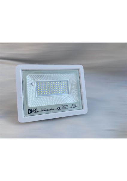 50W LED Projektör – IP66, 4500 Lümen, 30.000 Saat Dayanıklılık