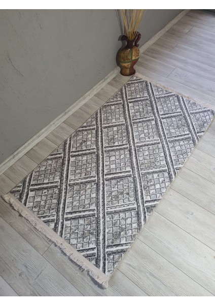 Plus Kaymaz Tabanlı Kabartmalı Saçaklı Salon Koridor Mutfak Halısı
