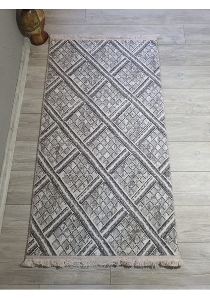 Plus Kaymaz Tabanlı Kabartmalı Saçaklı Salon Koridor Mutfak Halısı