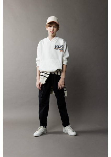 Erkek Çocuk Oversize Geniş Kalıp Kapüşonlu Sırt Baskılı Sweatshirt D8495A825SP