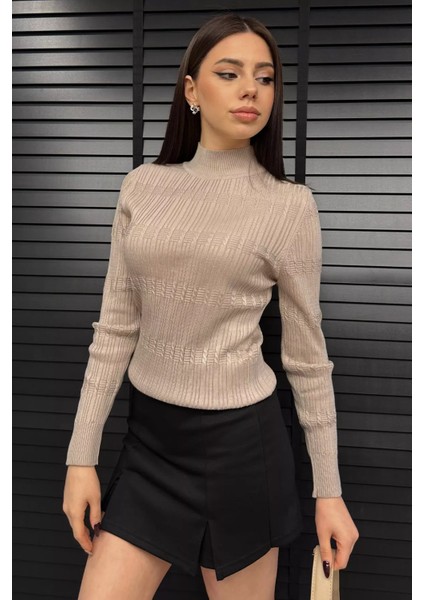 Kadın Yarım Balıkçı Desenli Likralı Triko Bluz