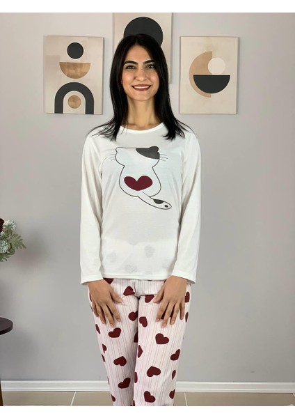 Kadın Kedi Motifli Kalp Desenli Pijama Takımı (Bordo-Beyaz) fırsatları