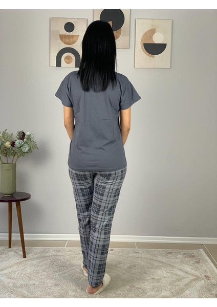 Kadın Girl Friend Motifli Pijama Takımı (Gri)