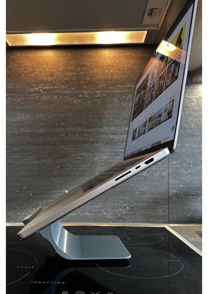 Mek Macbook Yükseltici Modern Stand Siyah (Pro ve Air Uyumlu)