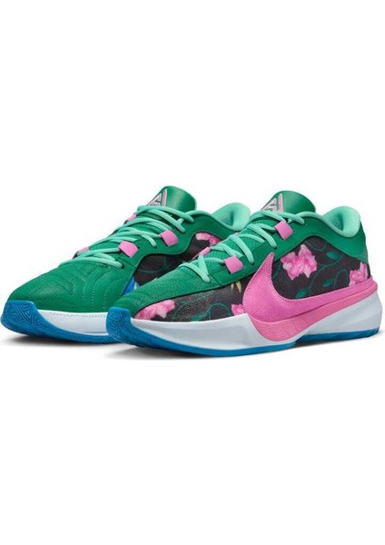 Zoom Freak 5 DX4985-401 fırsatları