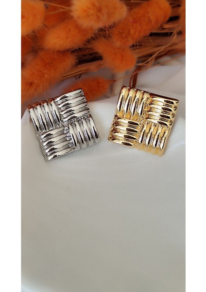 Kare Örme Metal Gold Küpe
