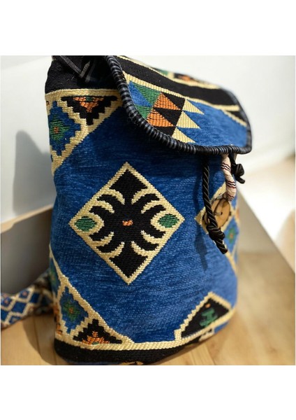 Etnik Kilim Desenli Büyük Boy Sırt Çantası fiyatları