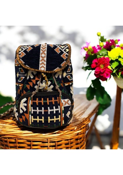 Etnik Kilim Desenli Büyük Boy Unisex Sırt Çantası