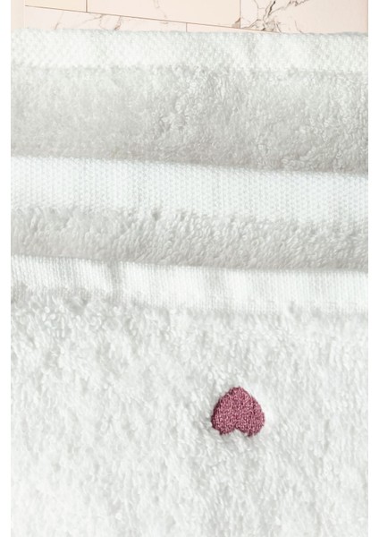 3 Parça Kalp Nakışlı Banyo Havlusu Takımı %100 Pamuklu Lovely Set