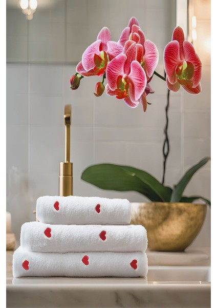 3 Parça Kalp Nakışlı Banyo Havlusu Takımı %100 Pamuklu Lovely Set fırsatları