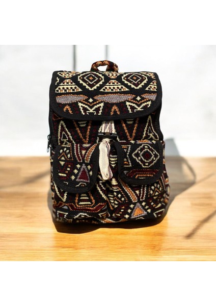 Etnik Kilim Desenli Orta Boy Sırt Çantası