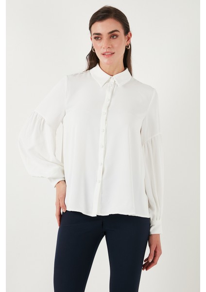 Regular Fit Dikiş Detaylı Düz Yaka Balon Kol Gömlek Bayan Gömlek 611GO00003 fırsatları
