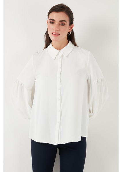 Regular Fit Dikiş Detaylı Düz Yaka Balon Kol Gömlek Bayan Gömlek 611GO00003 indirimleri