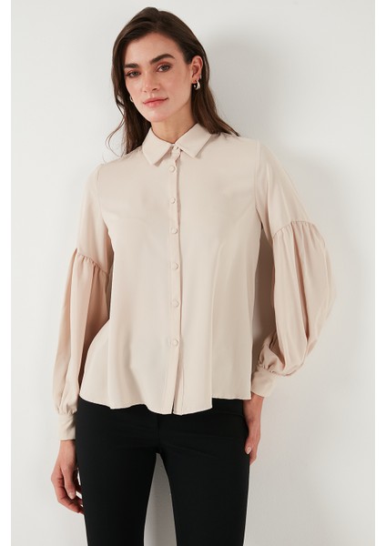 Regular Fit Dikiş Detaylı Düz Yaka Balon Kol Gömlek Bayan Gömlek 611GO00003 fiyatları