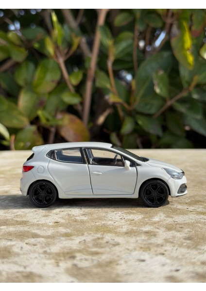 Renault Clio 4 Koleksiyon Metal Araba 12CM Lüks Araba Beyaz Oyuncak Araba Model Araba Scntoys modelleri