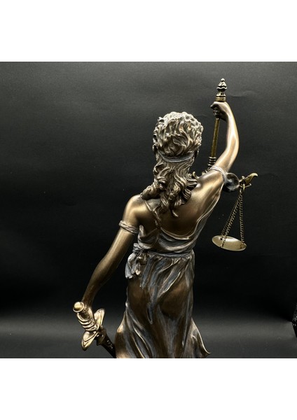 Themis Adalet Heykeli Biblo Veronese Design Avukata Hediye