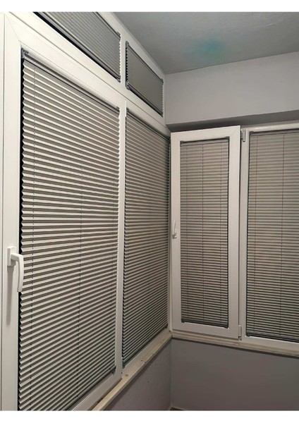 Plise Black Out Katlanır Cam Balkon Perdesi 4 Renk - Ofis Perdesi - Mutfak Perdesi - Salon Perdesi indirimleri