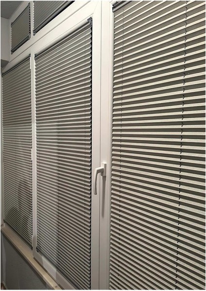 Plise Black Out Katlanır Cam Balkon Perdesi 4 Renk - Ofis Perdesi - Mutfak Perdesi - Salon Perdesi