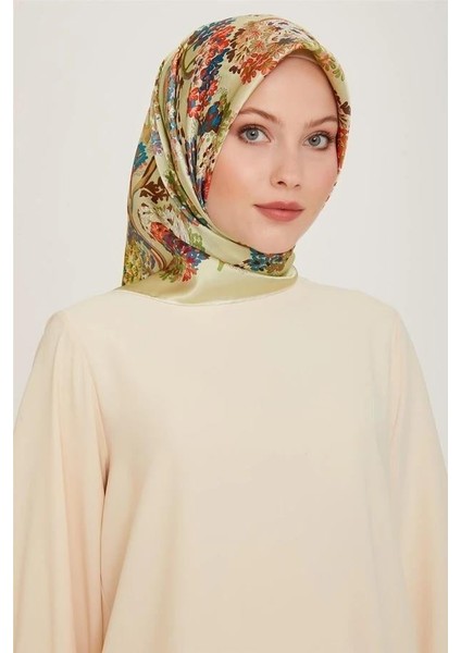 Sura Saf Ipek Eşarp 9209D80