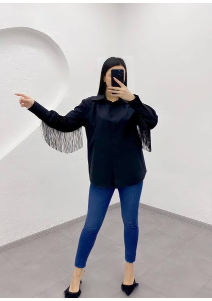 Püsküllü Kolları Siyah Gömlek