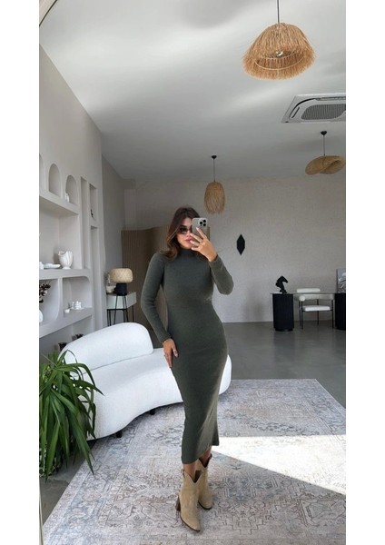 Kadın Yarım Balıkçı Yaka Süet Kumaş Fırsat Ürün Midi Boy Elbise modelleri