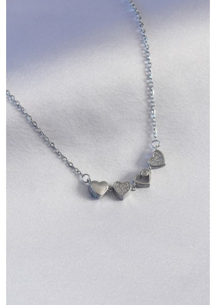 316L Çelik Gümüş Renk Açılır Zirkon Taşlı Yonca Model Kadın Kolye fiyatları