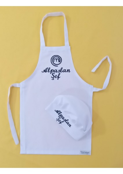 Master Chef Çocuk Mutfak ve Etkinlik Ana Okulu Önlüğü Su Itici Leke Tutmaz Kumaş Isme Özel Nakış Desenli 0- 14 Yaş