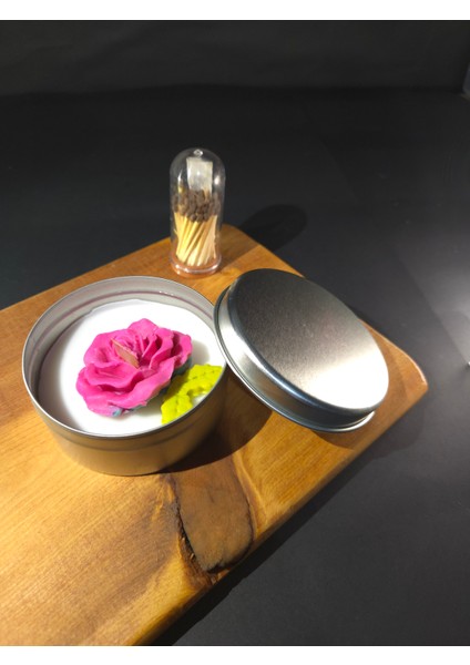 Doğal Soya Wax Dekoratif Teneke Mum (Yapraklı Gül)