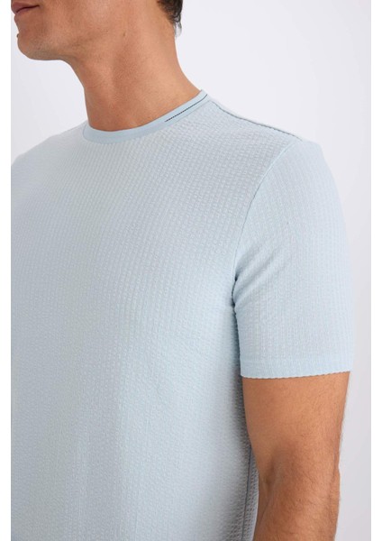 Slim Fit Dar Kesim Bisiklet Yaka Krinkıl Kısa Kollu Tişört D7225AX25SP