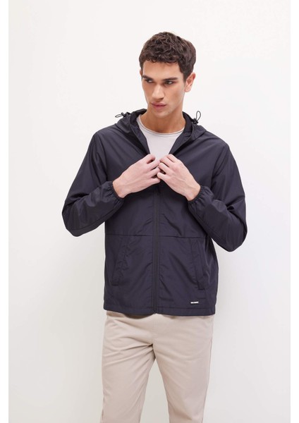 Su İtici Slim Fit Dar Kesim Kapüşonlu Fermuarlı Mevsimlik Baharlık Mont C5821AX24AU fırsatları