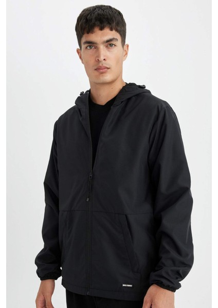 Su İtici Slim Fit Dar Kesim Kapüşonlu Fermuarlı Mevsimlik Baharlık Mont C5821AX24AU indirimleri