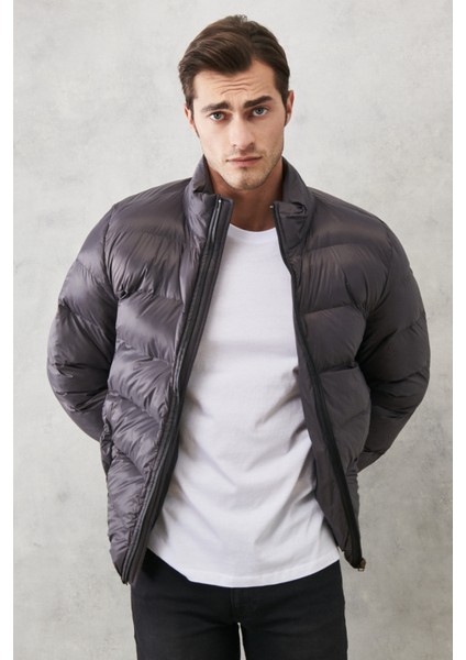 Standart Fit Soğuk Geçirmez Casual Mont