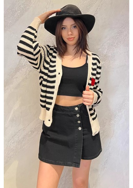 Kadın Çizgili Kalp Nakışlı Triko Hırka fiyatları