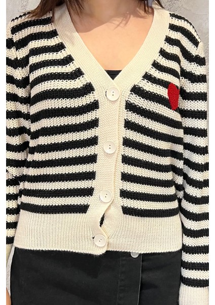 Kadın Çizgili Kalp Nakışlı Triko Hırka modelleri