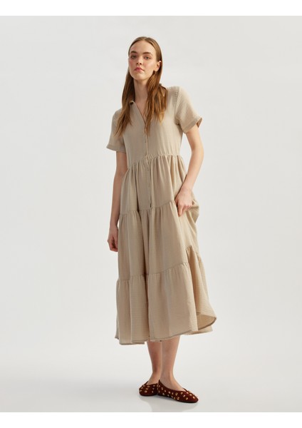 Katlı Volanlı Kısa Kollu Düğmeli Uzun Gömlek Elbise