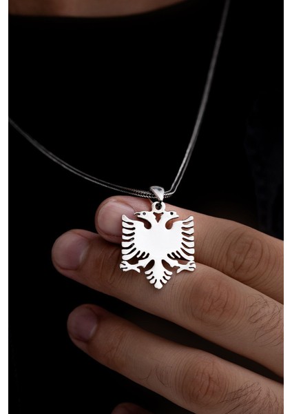 Arnavut Bayrağı Figürlü Erkek Kolye • 925 Gümüş Işıklı Kutuda • Sevgiliye • Eşe • Babaya Kolye