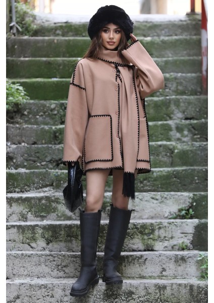 Kadın Nakış Detaylı Atkılı Kaşe Ceket