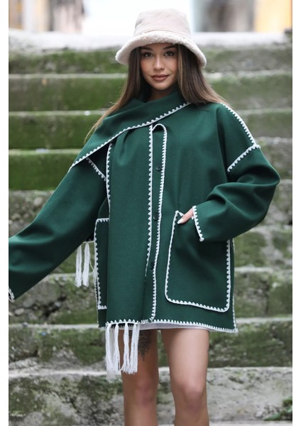 Kadın Nakış Detaylı Atkılı Kaşe Ceket