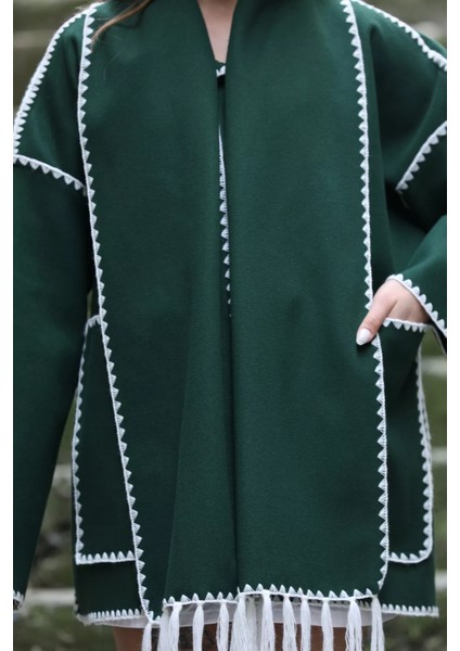 Kadın Nakış Detaylı Atkılı Kaşe Ceket fırsatları