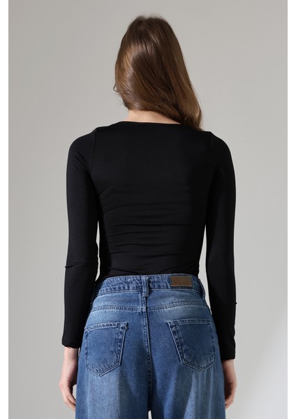 Kare Yaka Uzun Kollu Altı Külotlu ve Çıt Çıtlı Kadın Atlet - T-Shirt 21940 Siyah fırsatları