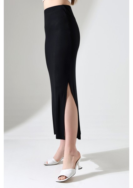 Belden Dar Kesim Diz Altı Tek Yırtmaçlı Uzun Kadın Etek 21921 Siyah fiyatları